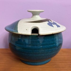 Artisan Handmade Pottery Sugar Bowl Artist Signed In Excellent Condition